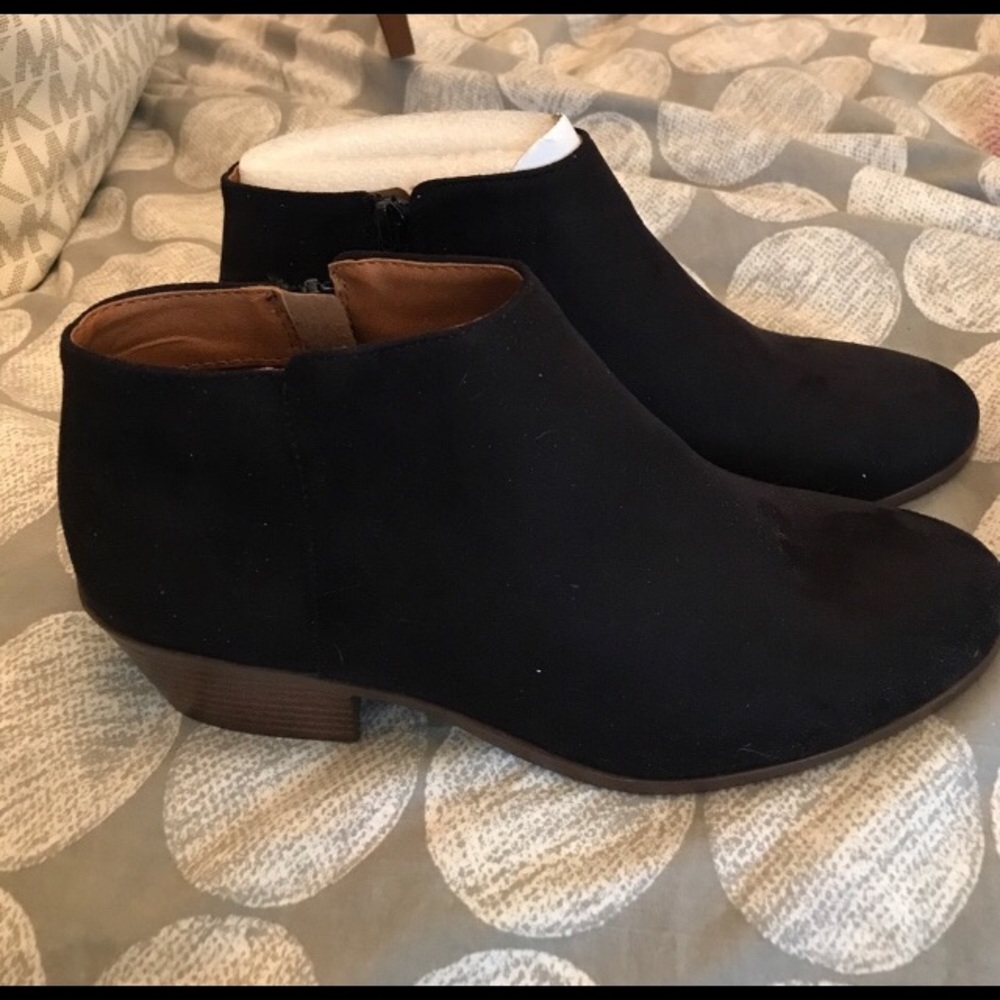 Black Suede Booties!